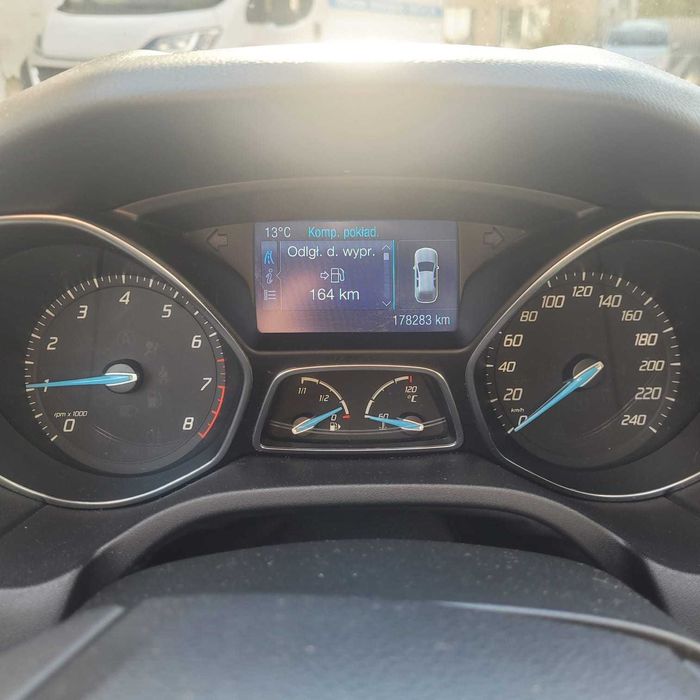 Ford Focus mk3. 1,6 benzyna 2011