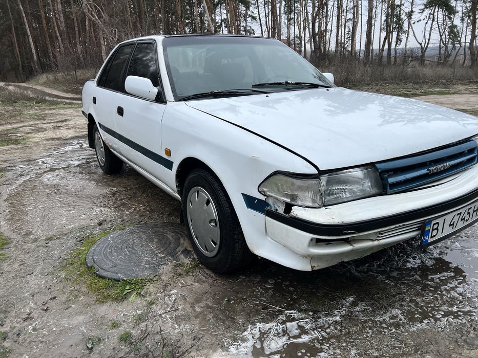 Toyota carina газ, бензин. На ходу