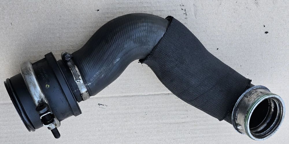 Mercedes A B W169 W245 2.0 D CDI rura wąż powietrza tłumik szmerów ssania A6401400687 A1695280482