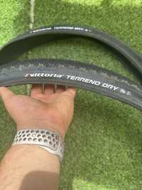 Komplet opon zwijanych gravel Vittoria terrano dry 38c