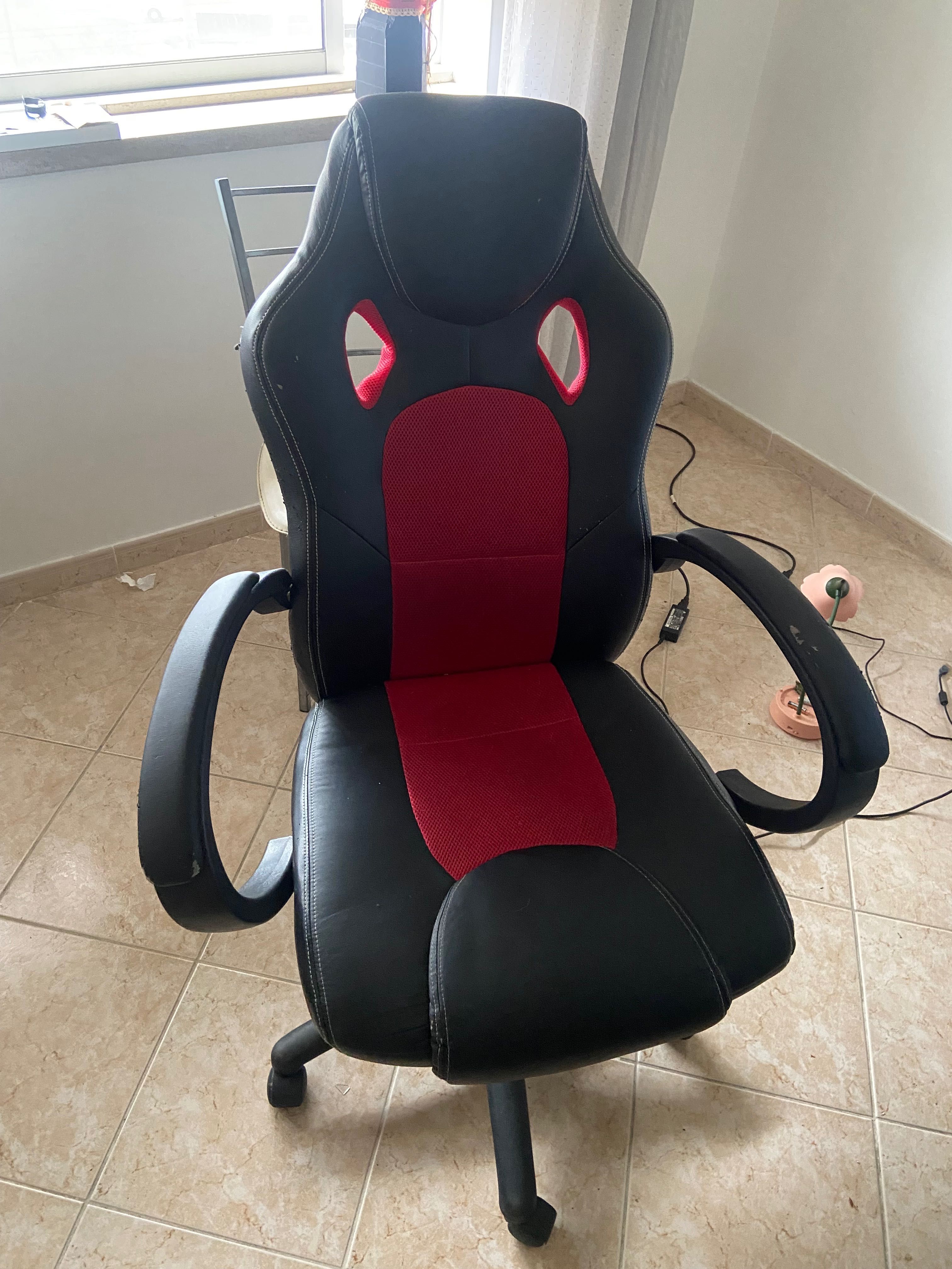 Cadeira Gaming usada