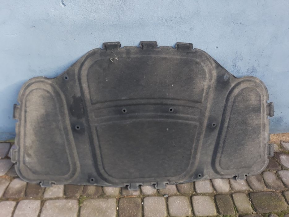 Wyciszenie maski Bmw e60 e61 Stan bdb