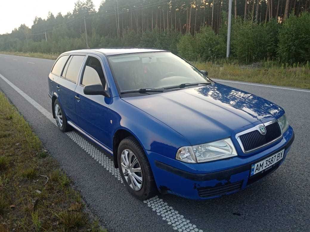 SKODA Octavia 2001 рік