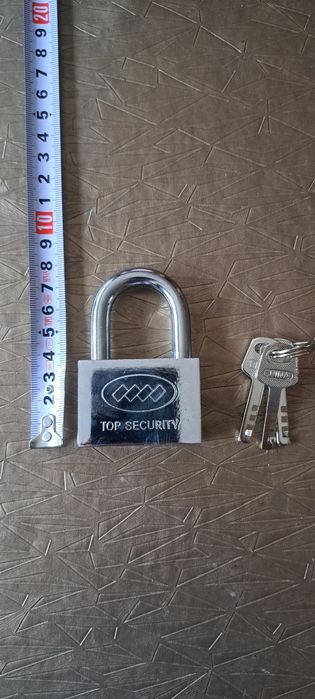 Kłódki nowa trzy klucze