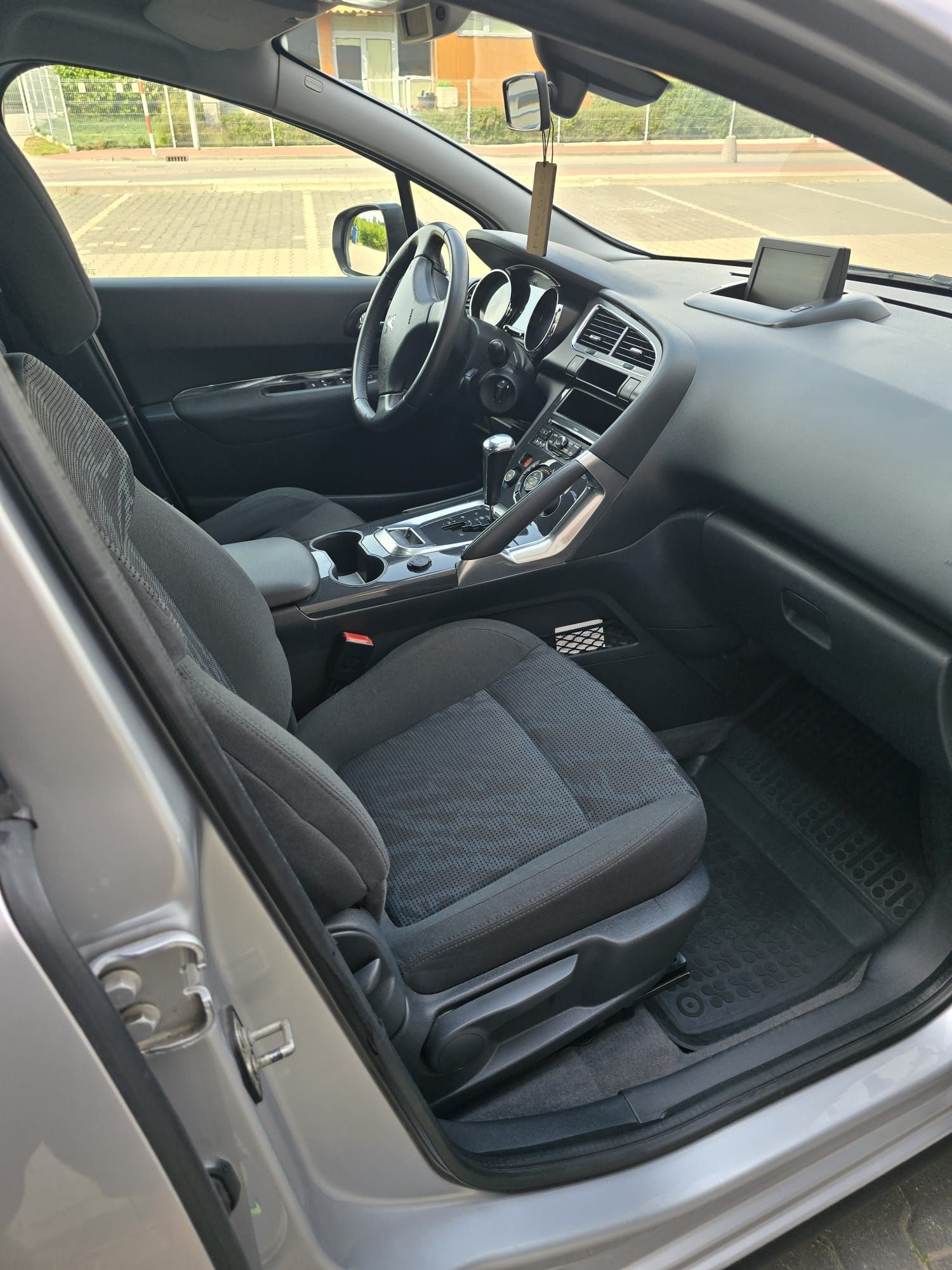 Peugeot 3008 rok 2012