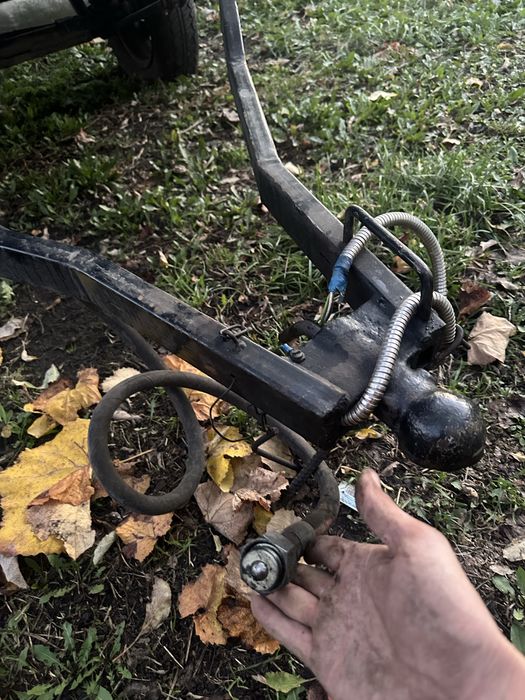 Продам трактор ХТЗ т012 с прицепом