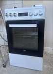 Kuchnia gazowo-elektryczna Beko, 2 lata, sprawna, używana