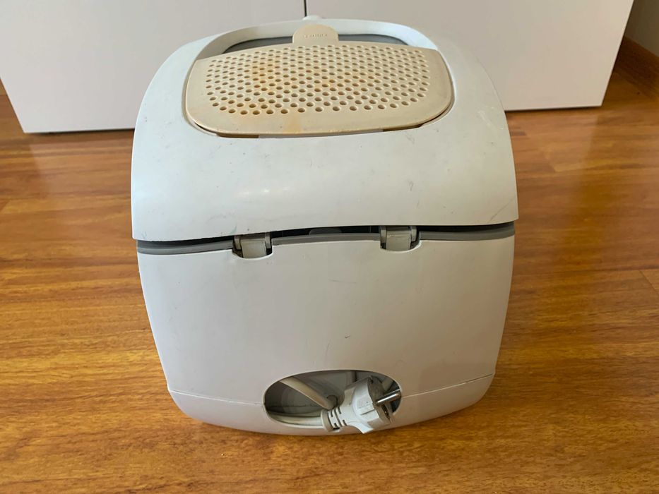 Frytkownica olejowa Philips.