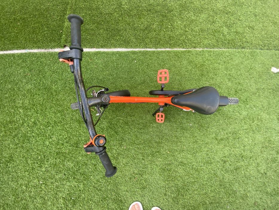 Bicicleta criança BTWIN robô decatlhon 16 x 1.60 de 4 a 6 anos