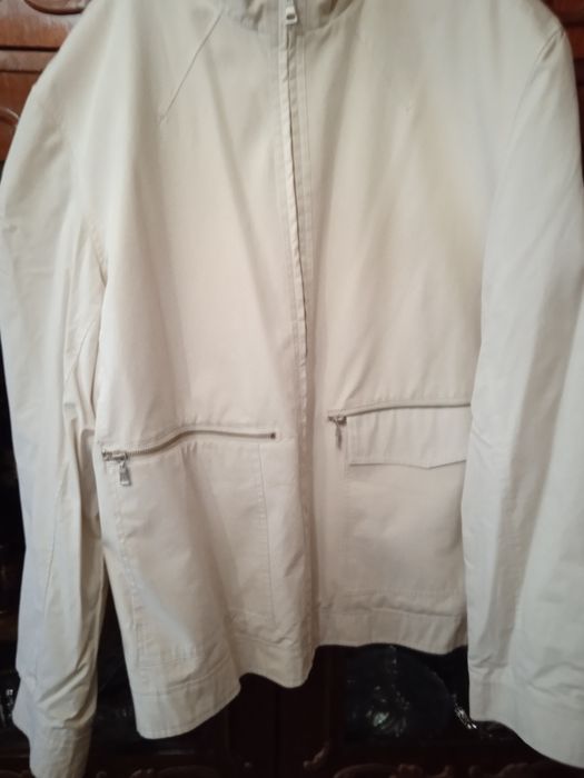 Продам мужскую ветровку