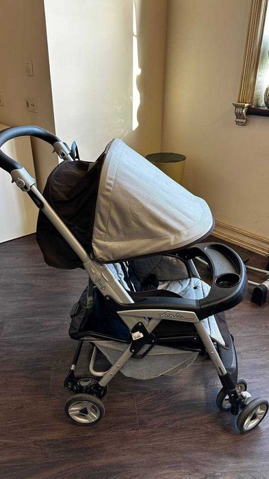 Продам легкую и компактную прогулочную коляску Peg-Perego Air (Италия)
