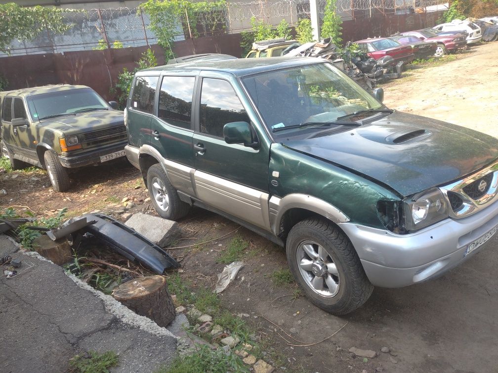 Nissan Terrano  2 (2000-2007) автошрот авторозборка автозапчастини