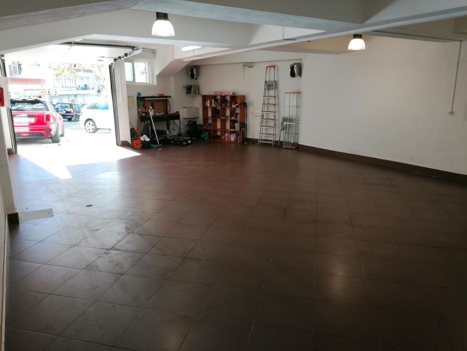 Armazem 100m2 Amadora