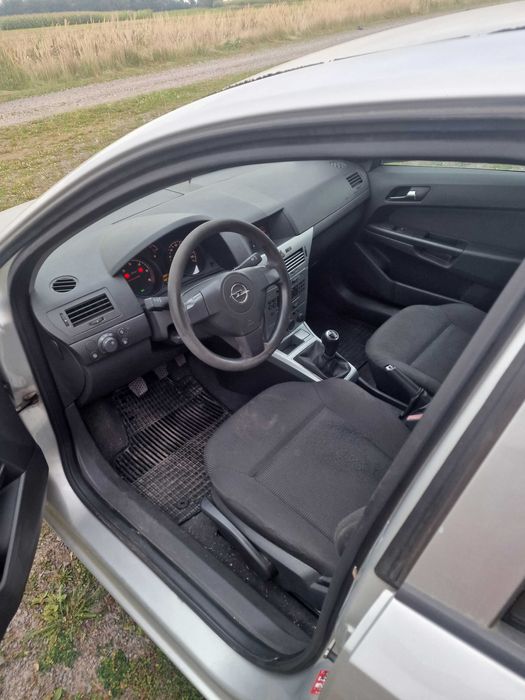Opel astra dieselek super stan sprowadzona transport