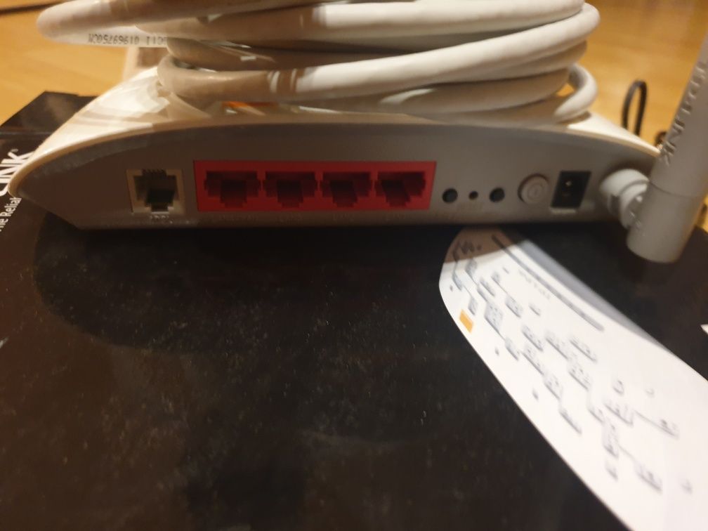Modem Switch WI-FI TP LINK TD-W8950N zestaw zasilacz kabel RJ45 długi