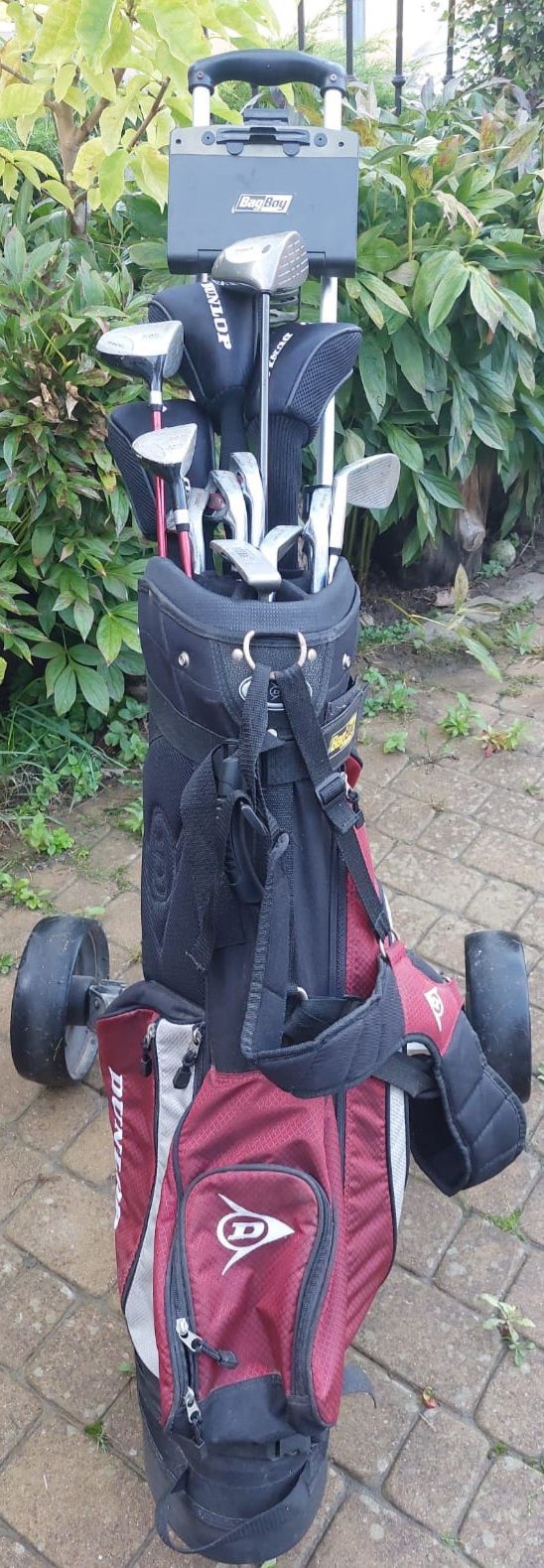 Zestaw kijów do golfa Dunlop ze zdejmowana torba na skladanym wózku