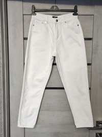 Жіночі білі джинси мом розмір S женские белые джинсы мом
