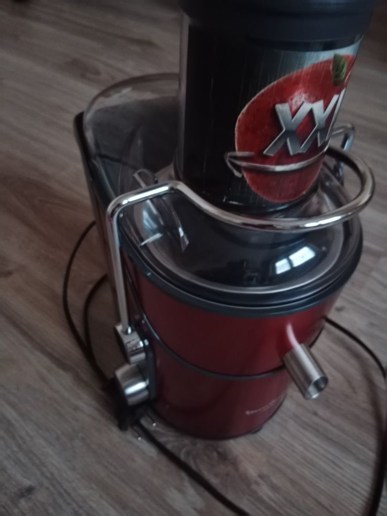 Sokowirówka Moulinex JU 650 XXL, 1000 W,wyciskarka,warzywa,owoce,sok
