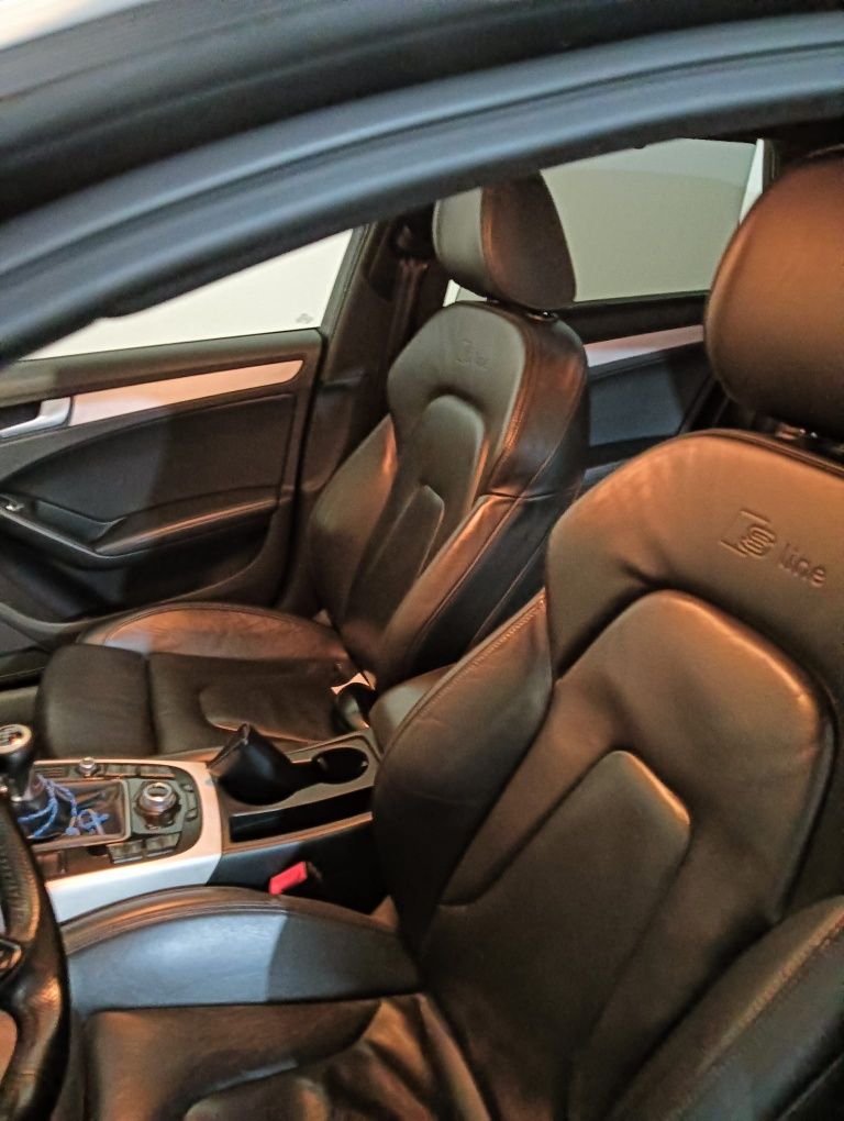 Audi A4 2.0 TDI S Line