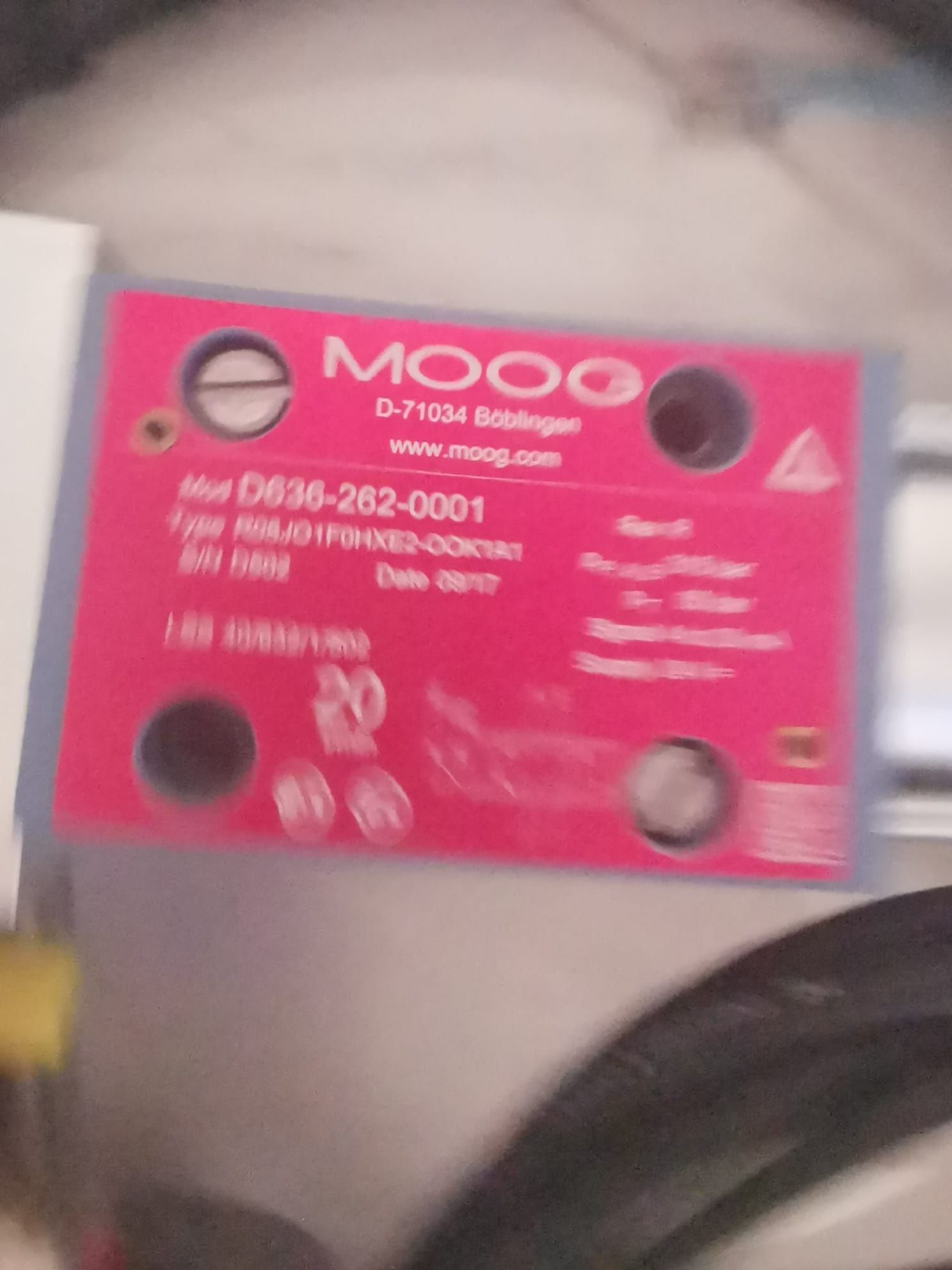 Zawór proporcjonalny Moog