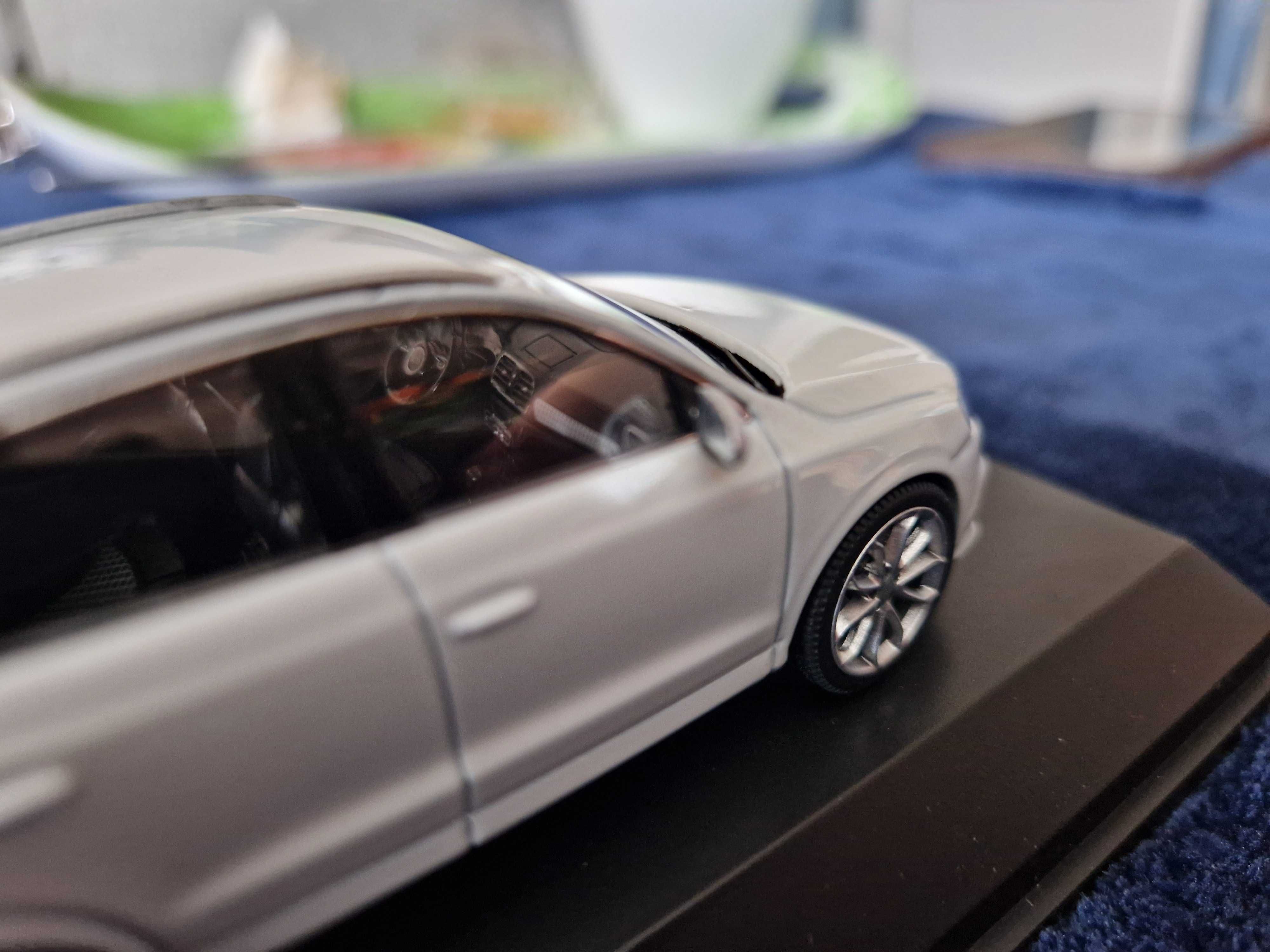 Audi RS Q3 schuco 1:43