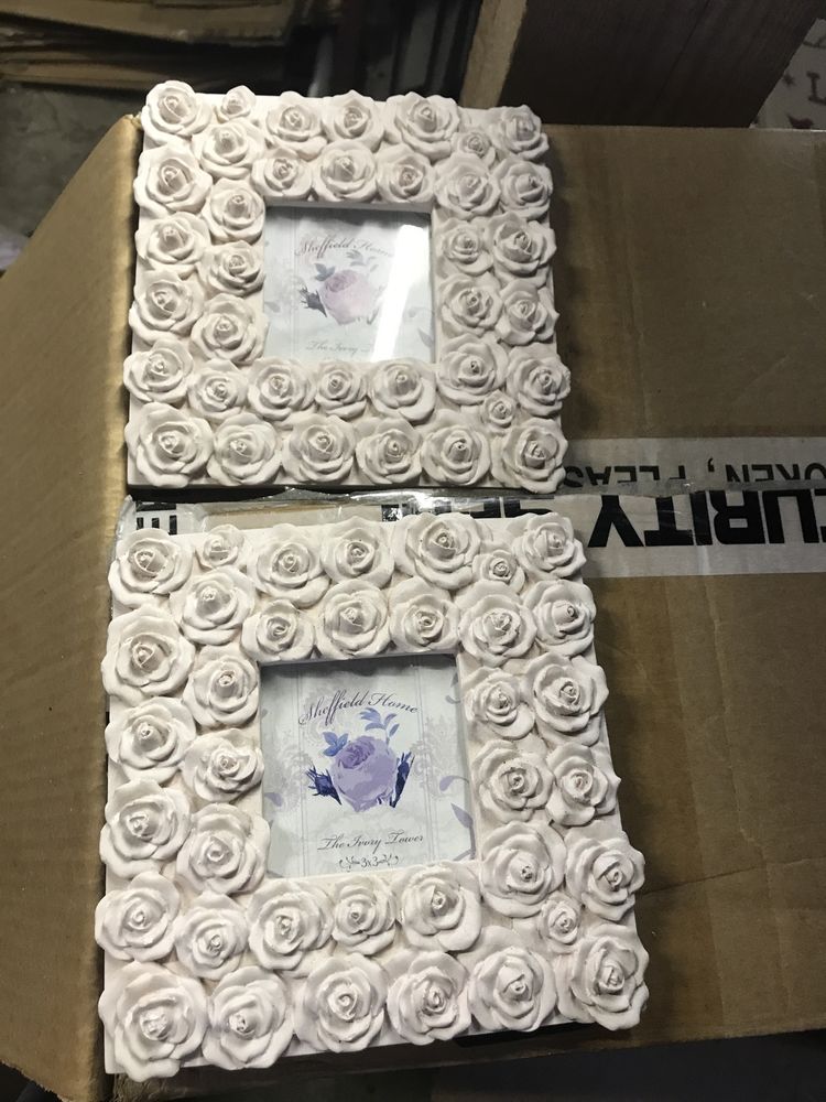 Dwie grube ceramiczne ramki mnostwo roz 3 d jak antyczne