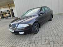 Czarny na alu plus gaz i z navi oraz car play ,super stan