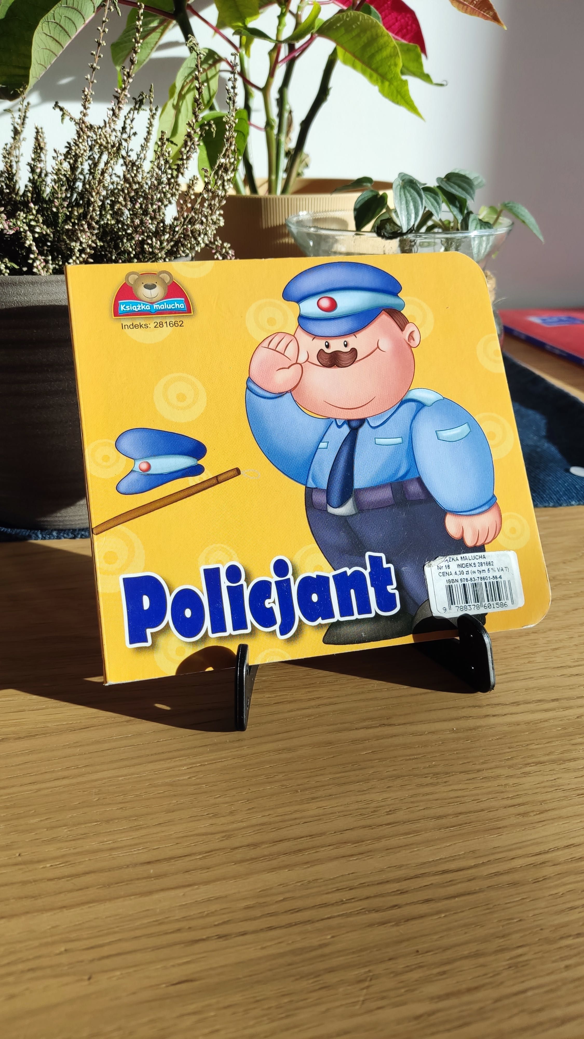 Książeczka dla dzieci / Policjant