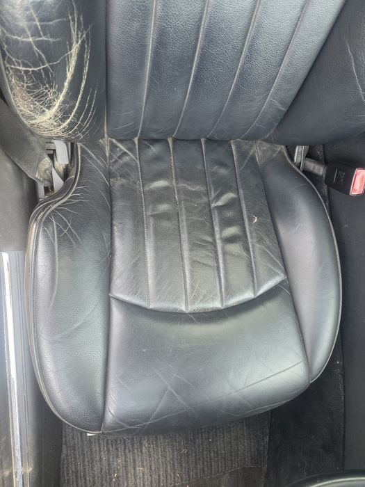 Fotele Przednie Komplet Skóry Mercedes CLS W219 Czarne Kanapa Boczki