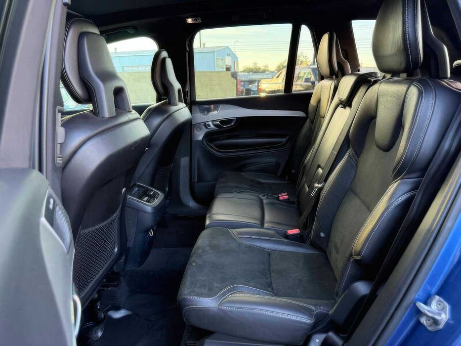 Volvo XC90 T6 R-Design      2017