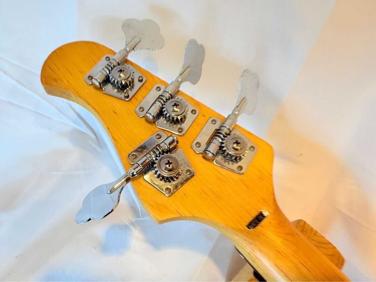 Kimberley Stingray баc гітіра 4 струн пасівна електроніка