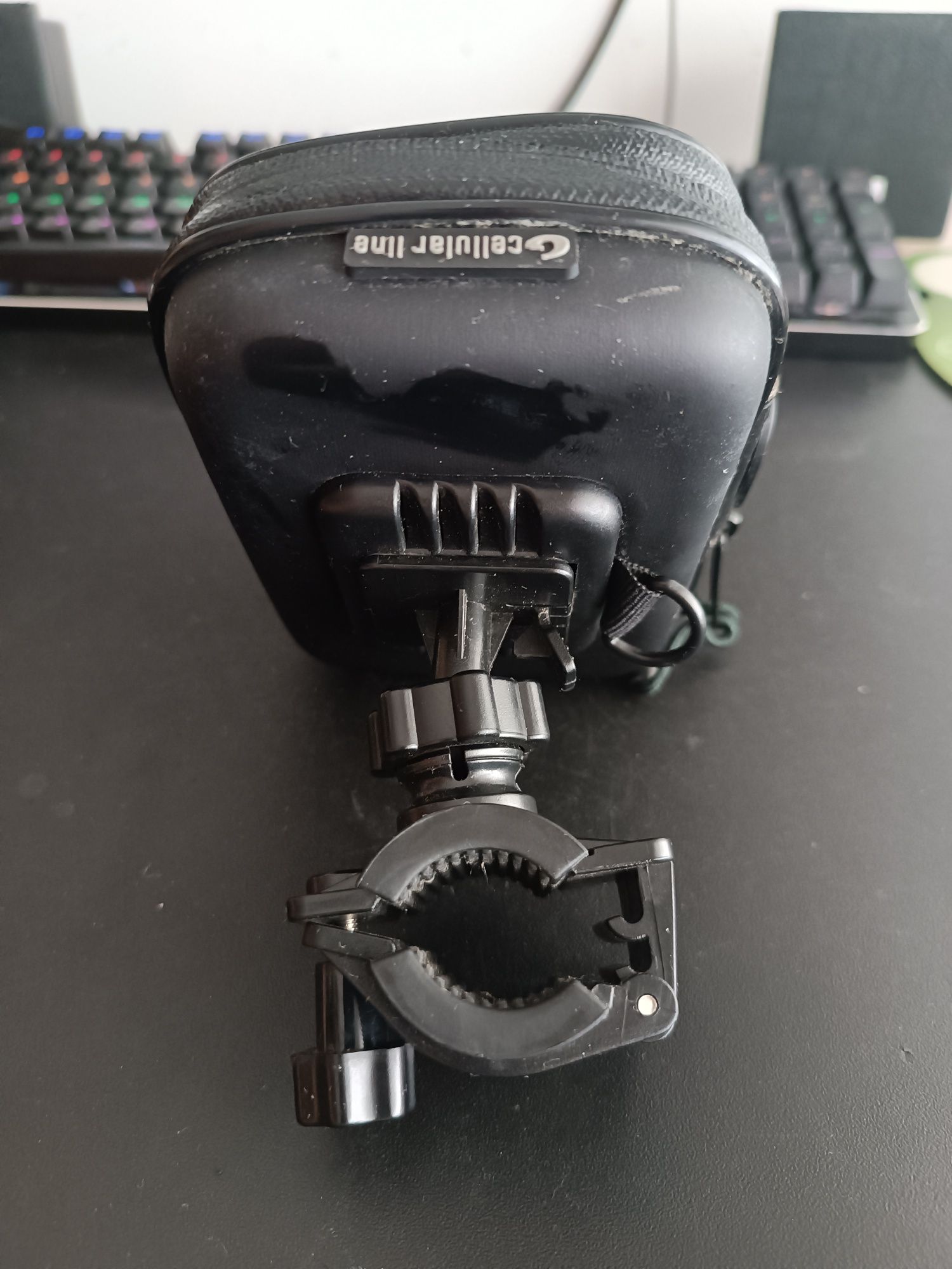 Suporte para telemóvel