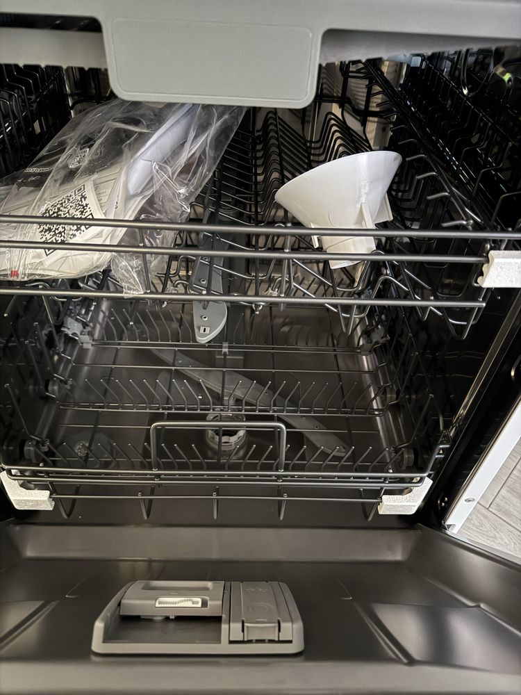 Продам НОВУ посудомийку Gorenje GS620E10W