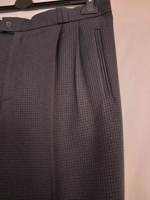 Nowe spodnie garniturowe roz 48