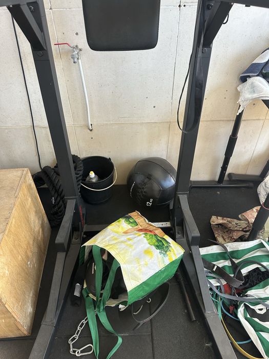 Cadeira romana training station