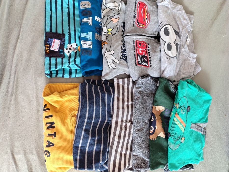 Paka ubrań chłopięcych 98