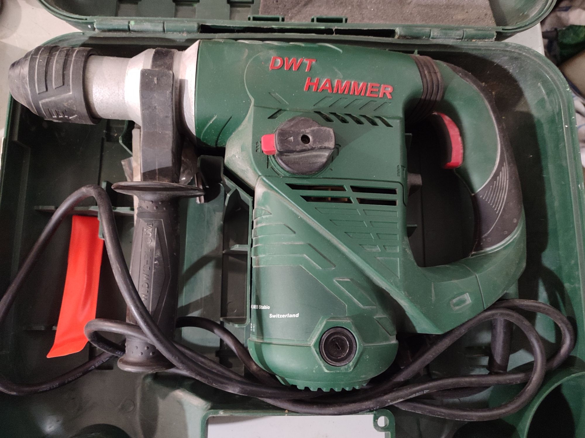 Продам перфоратор DWT HAMMER ВН-850 BMC