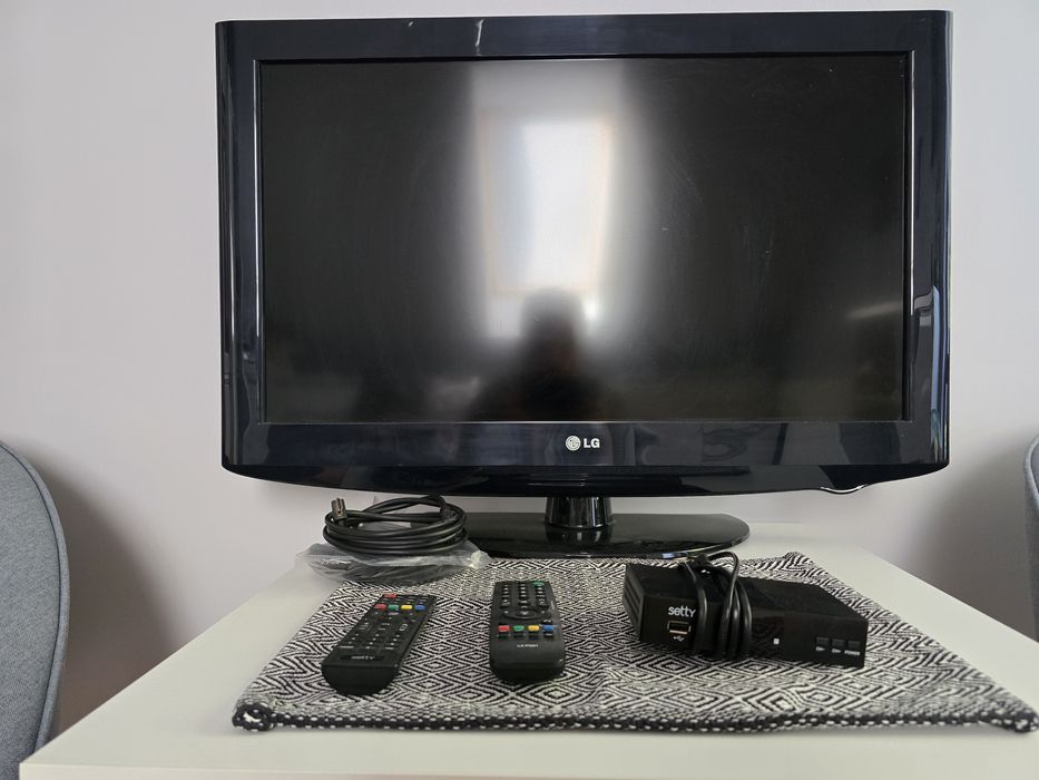 Telewizor LG 32 cale z dekoderem DVBT-T2 gratis bardzo dobry stan