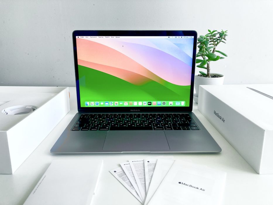 MacBook Air 2020 i3 8/256 Gb M2 Retina XDR P3