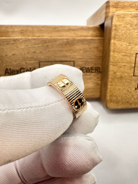 Кільце золото Cartier вага 6.5 г В НАЯВНОСТІ