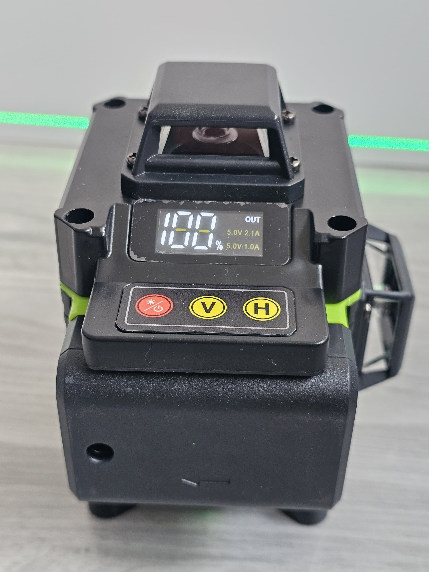Nível Laser 16 Linhas 4D Auto-Nivelamento 360° Horizontal E Vertical
