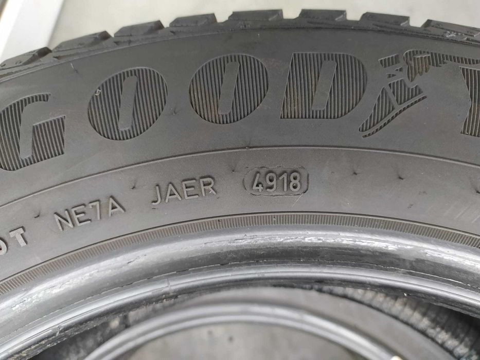 4 x opona 235/55r17 Goodyear Vector G3