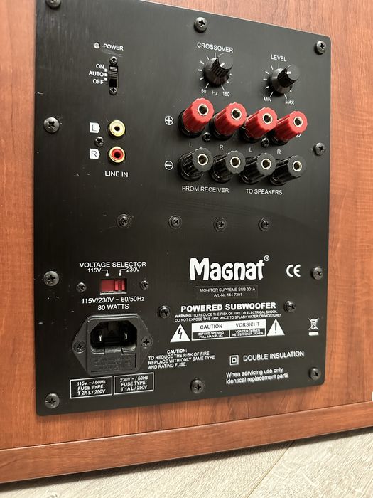 Subwoofer Magnat Sub301a 220W 30 cm stan BDB