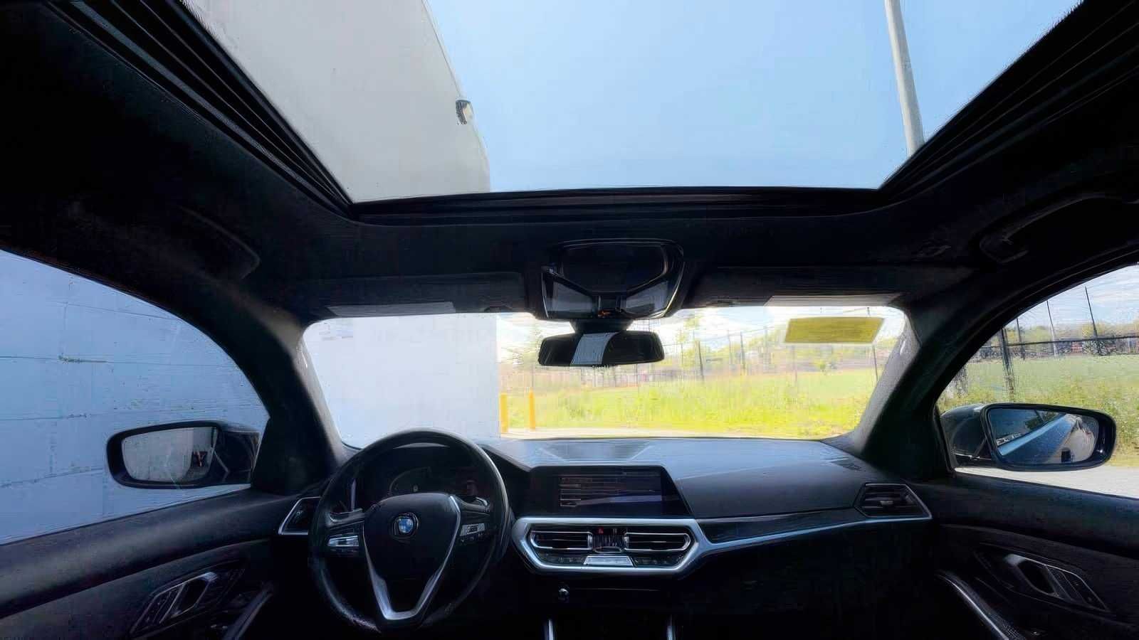 2020  BMW 330 Xi