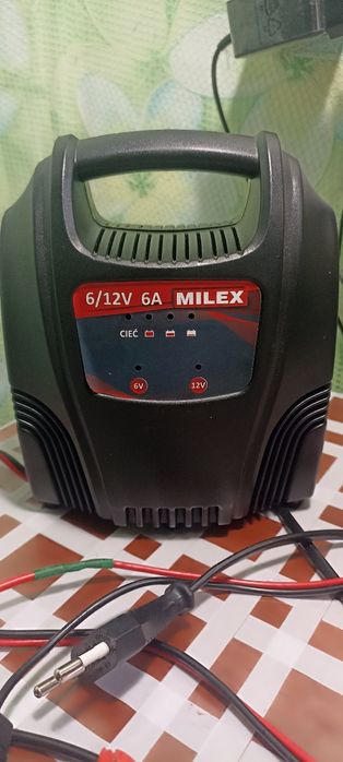 Зарядний пристрій 6/12в (автоматичний)