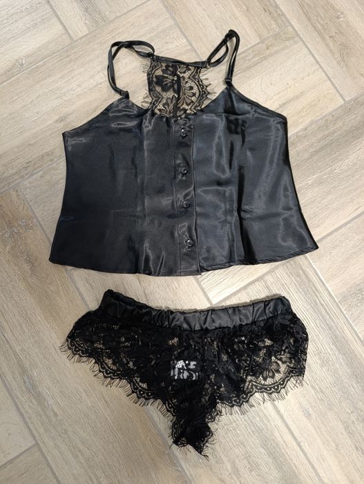 Жіноча білизна / піжама