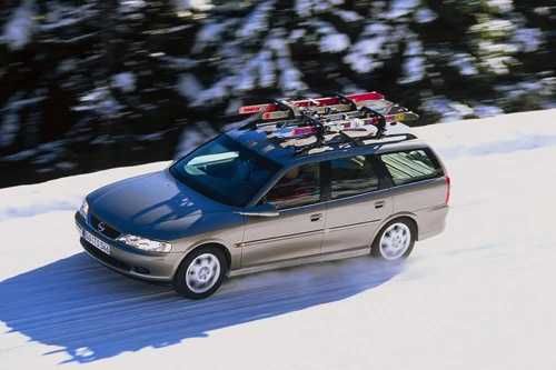 Bagażnik na narty Opel Zafira A i  Vectra B kombi