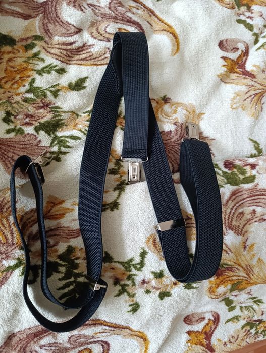 Підтяжки чорного кольору