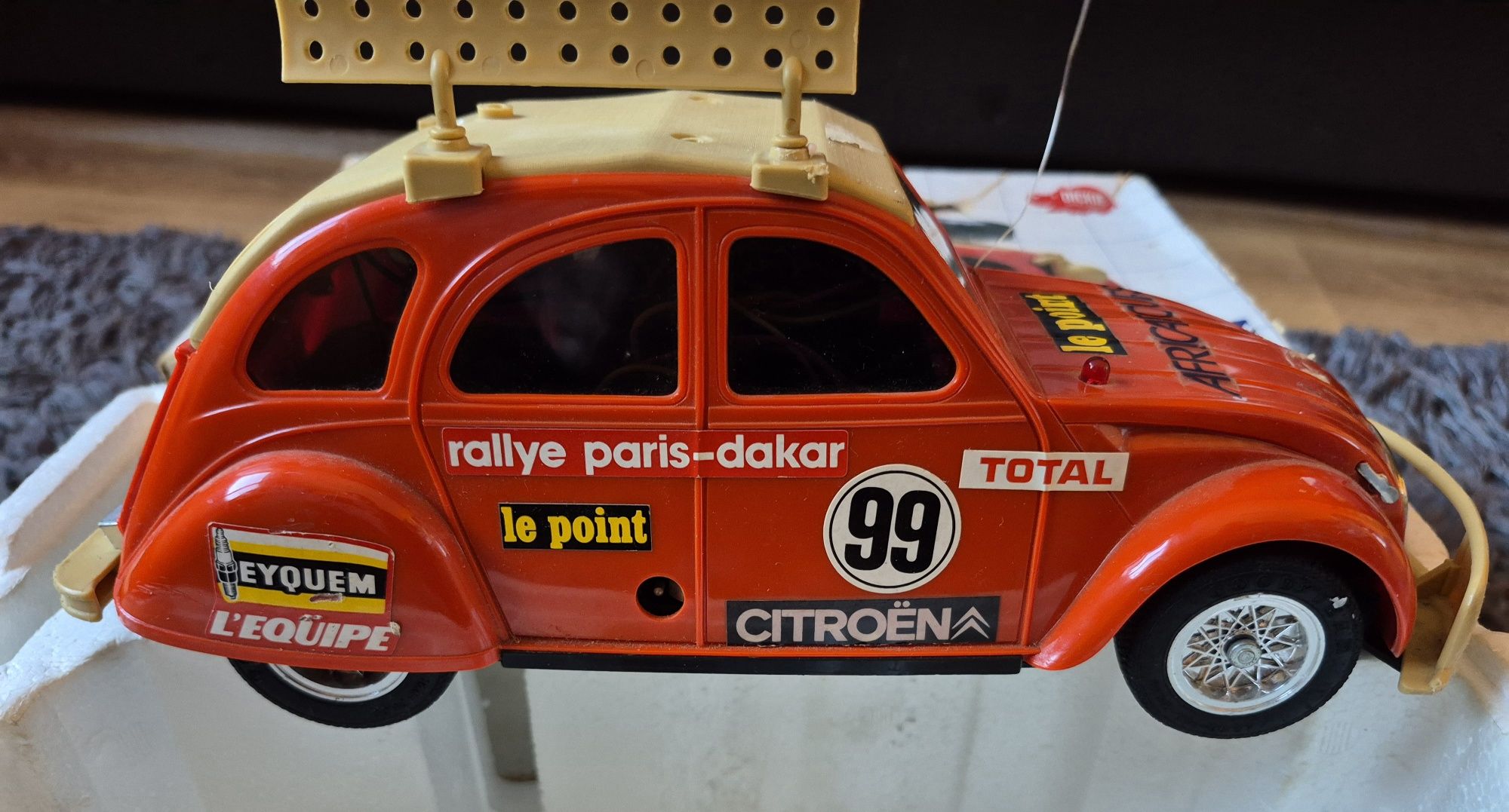 Model rc citroen 2cv taiyo lata 80