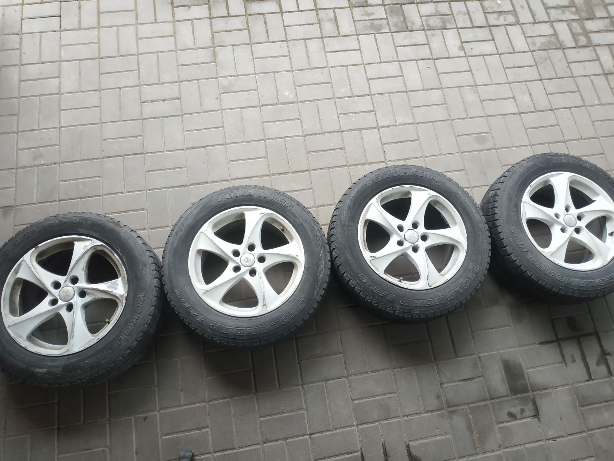 Колеса у повному зборі 225/65 r17